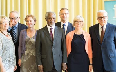 Kofi Annan Visits IB Transitional Home for Refugees